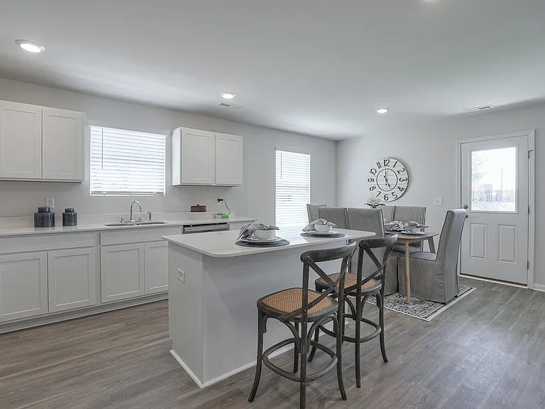 369 Standard Ave — Photo 10