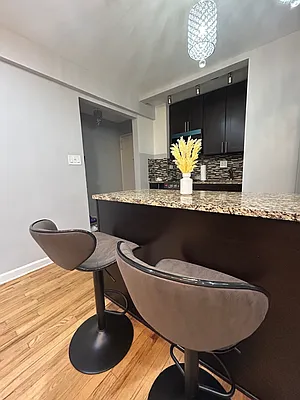 Sold by Dom Realty | media 34