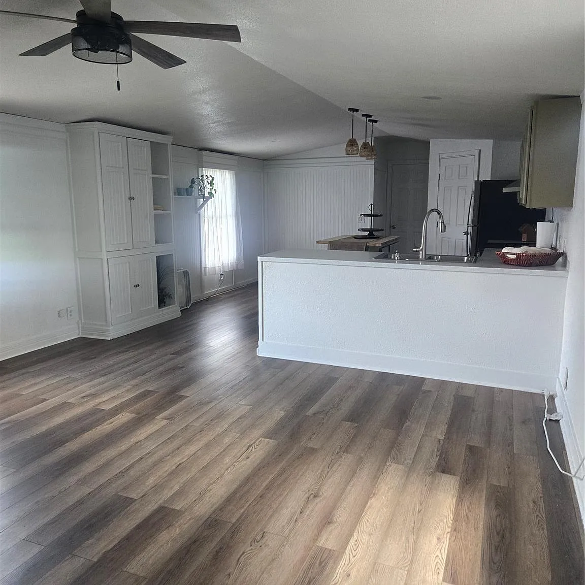 3 bed, 2.0 bath, 1216 sqft, $1,800 — Photo 4