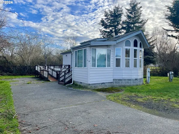 1 Pond Ln, Lakeside, OR 97449