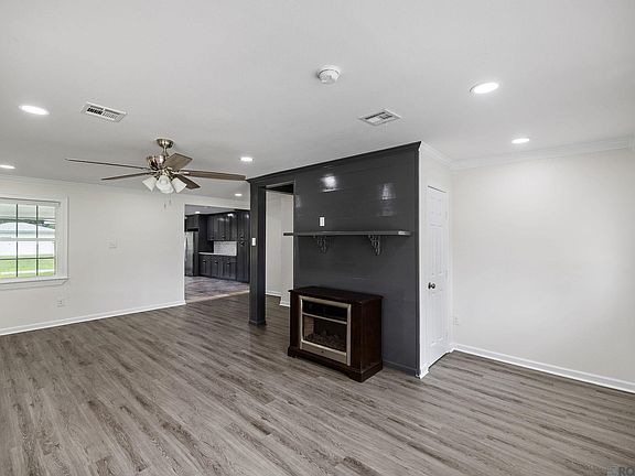 4th image of 10061 Moss Lea Dr