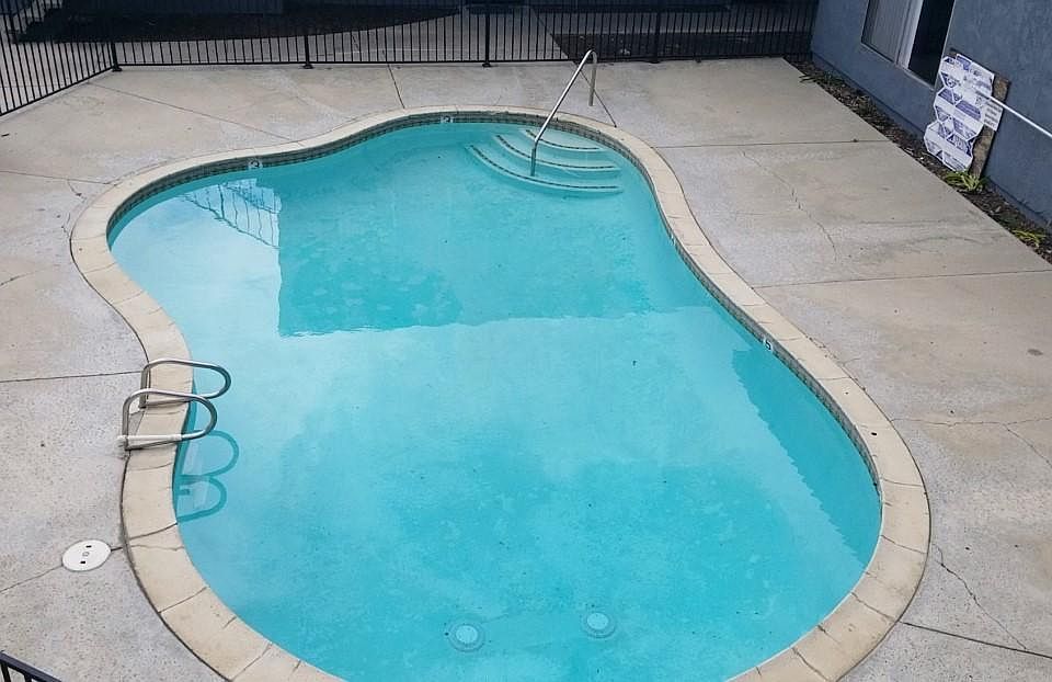2nd image of 1483 E Lynwood Dr APT 5