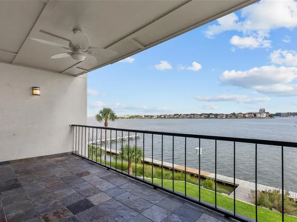 401 Lakeside Lane #213, Nassau Bay, TX 77058