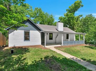 1811 Opeechee Beach Rd, Pacific, MO 63069
