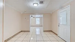 6907 Gainesville St — Photo 6