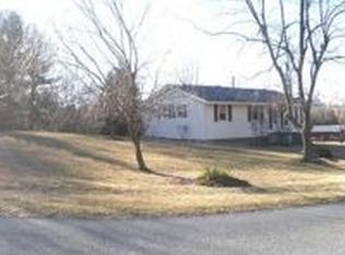 6071 Hedge Ln, Dublin, VA 24084