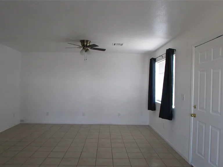 1697 Richardo Ave — Photo 4