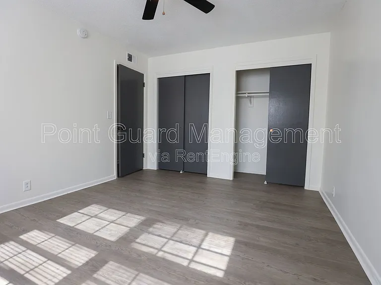 2922 N 54th St — Photo 30