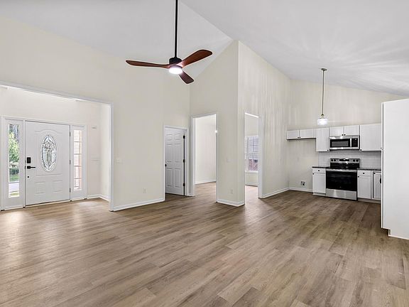 4th image of 469 Hunter Way