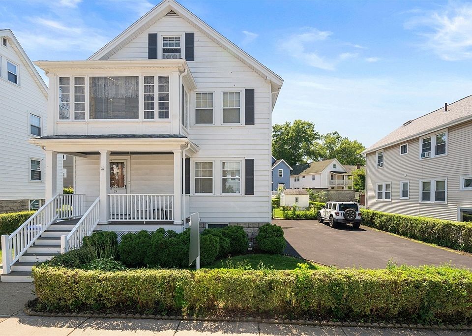 1st image of 35 Trapelo St