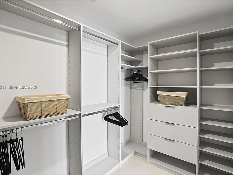 700 NE 24th St #3905 — Photo 21