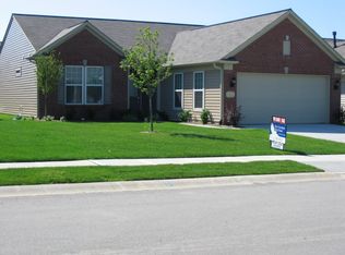 12903 Oxbridge Pl, Fishers, IN 46037