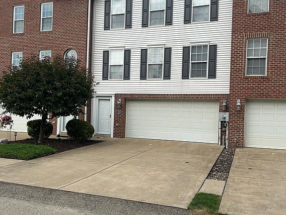 3rd image of 107 Park Ln #107