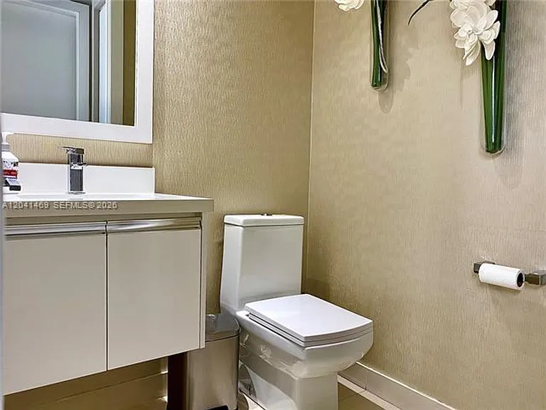 6306 NW 104th Path #Townhouse 6306 — Photo 5