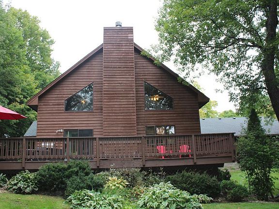 3rd image of 19411 Whitetail Ln