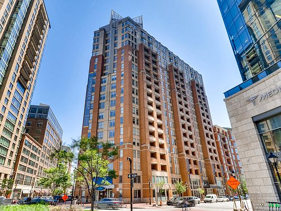 2nd image of 717 President St Unit 303