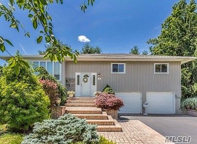 1st image of 15 Melbourne Ln