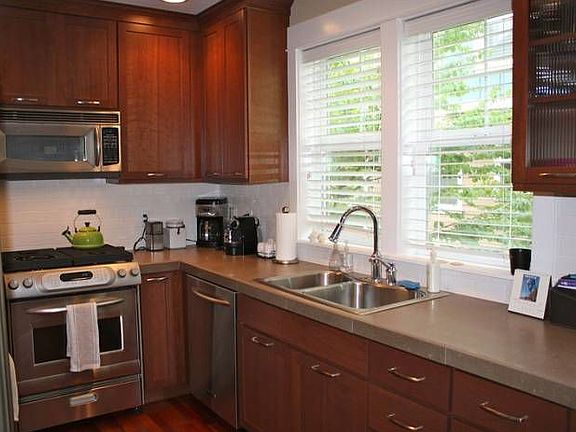 Stainless appliances