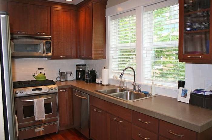 Stainless appliances