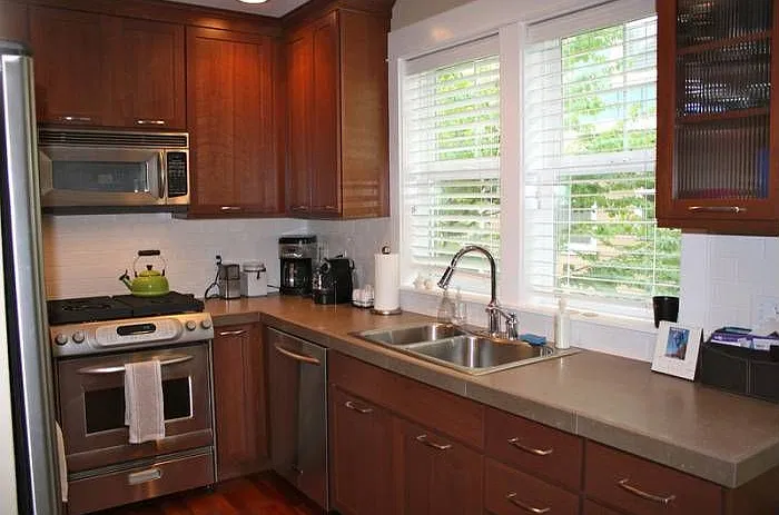 Stainless appliances