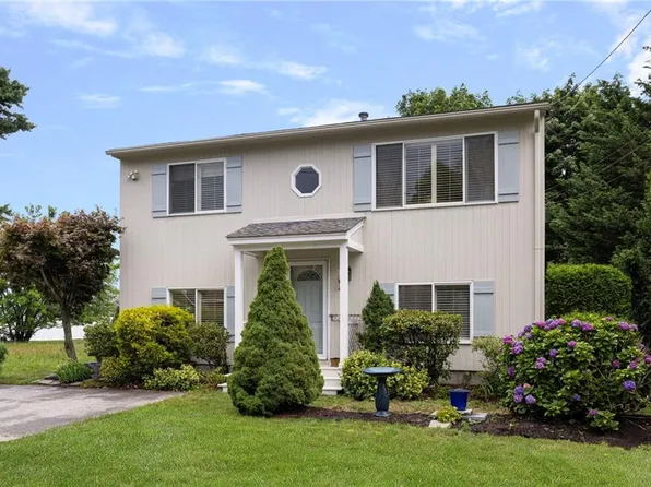64 Sawyer Ave, Warwick, RI 02818