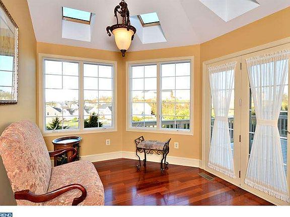 4th image of 4418 Lobella Ct