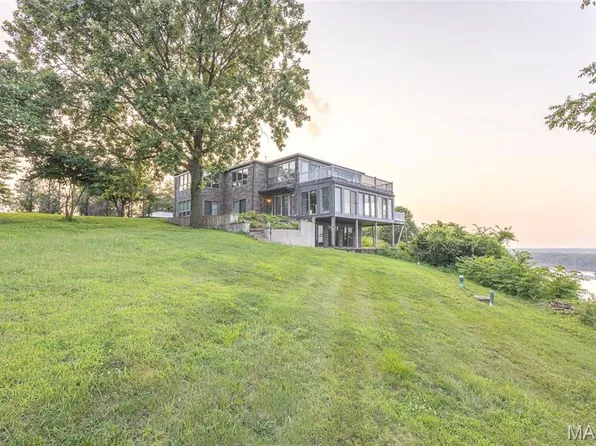 4 River Hls, Hannibal, MO 63401