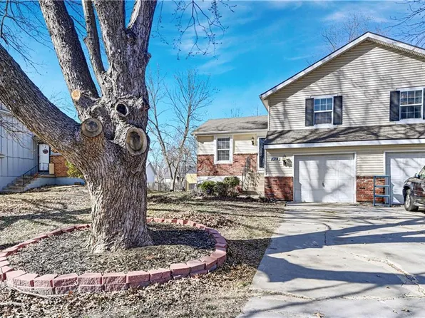 1014 W Sheridan St, Olathe, KS 66061