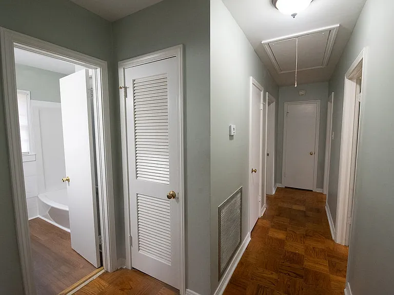 4361 Montclair Cir E — Photo 13