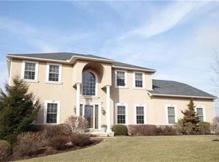 294 Lewis Cir, Palmer, PA 18045