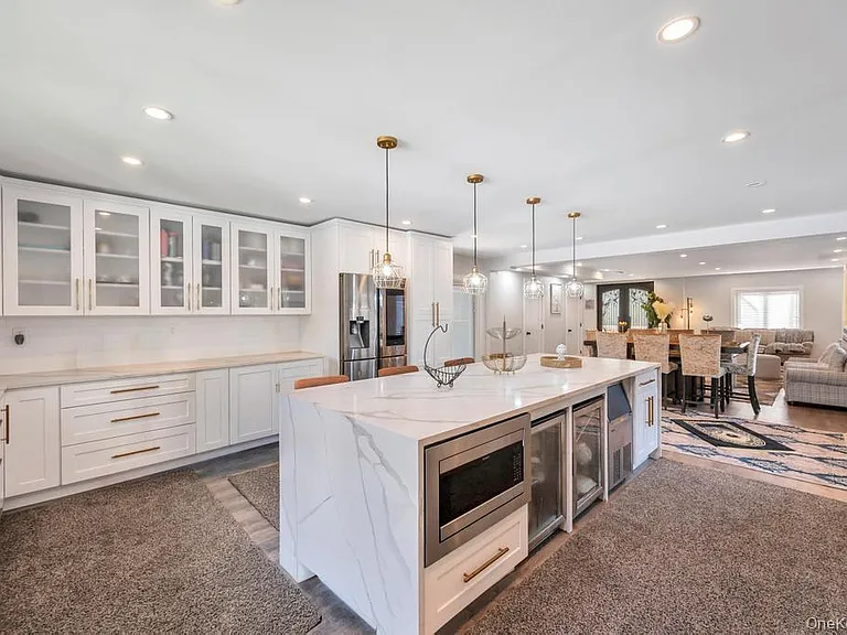 6 Ash Ln — Photo 9