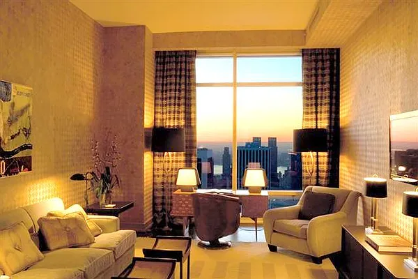 Sold by Domus Realty | media 13