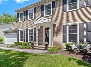 473 Staunton Rd, Naperville, IL 60565