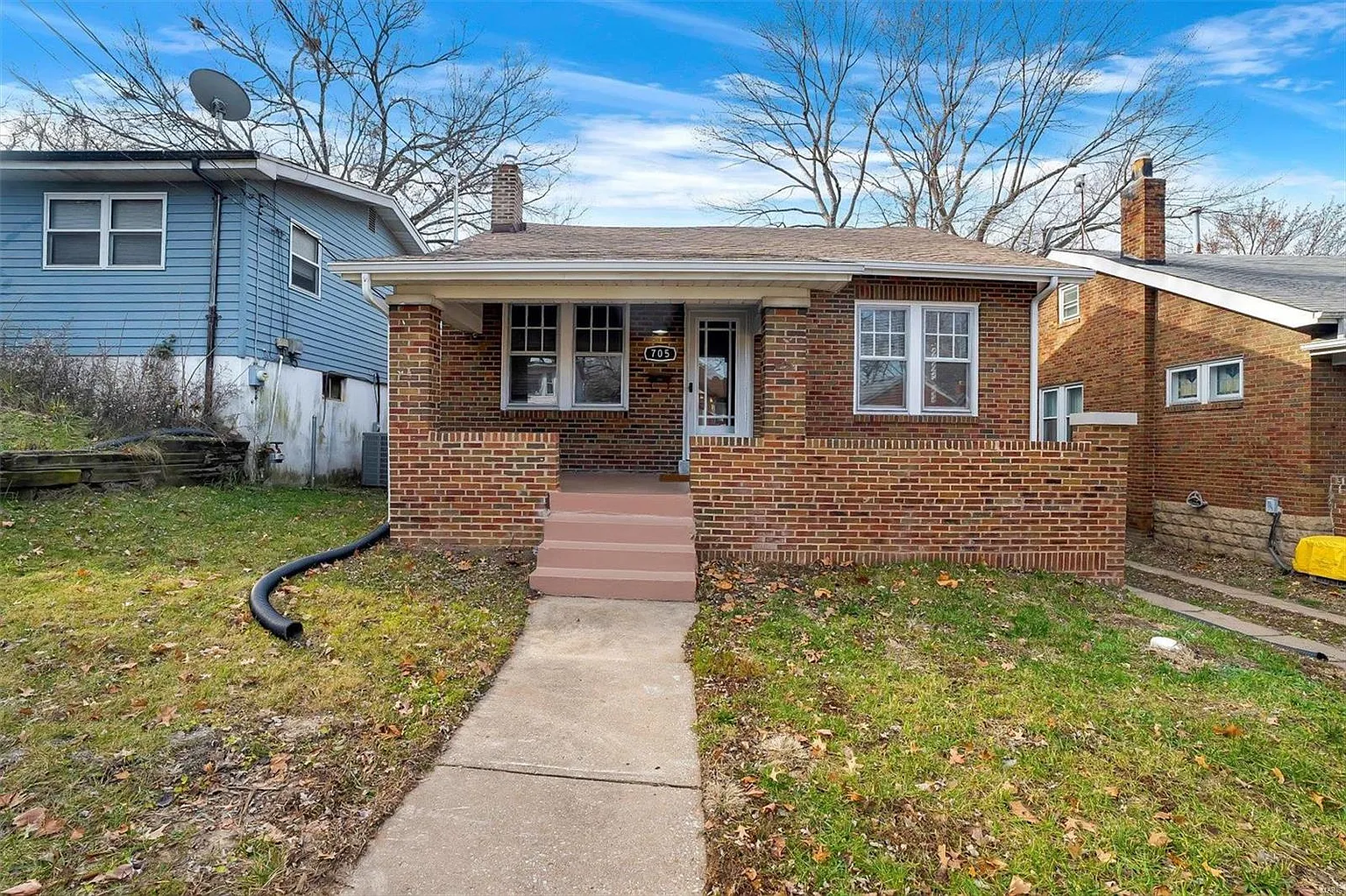 705 Tesmore Pl photo 1