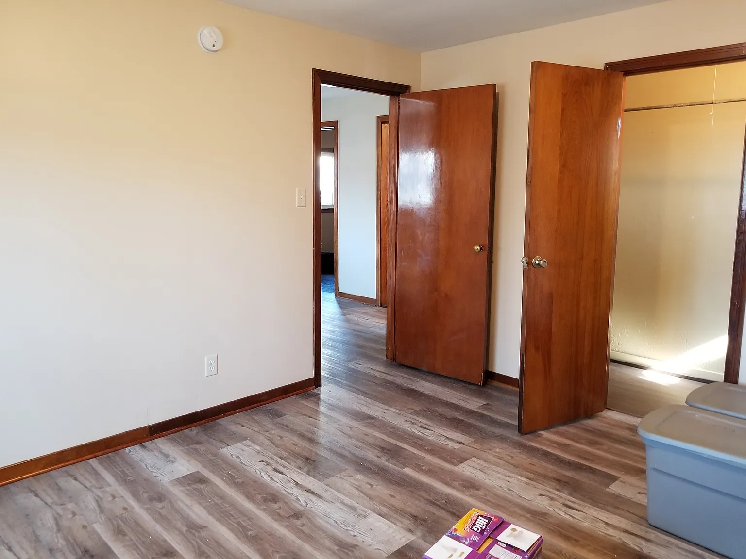 11 14th Ave — Photo 3