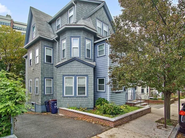 14 Marie Ave, Everett, MA 02149