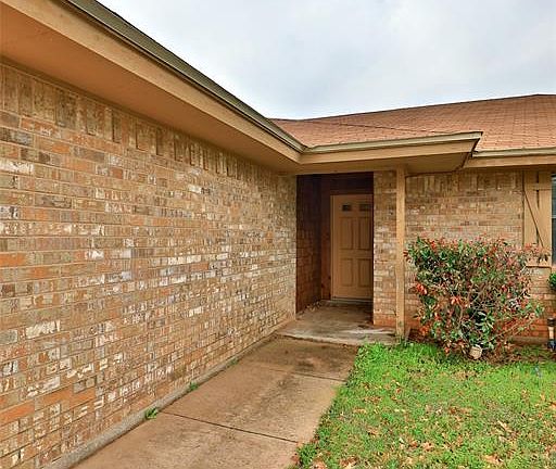 2nd image of 5210 Meadowick Ln