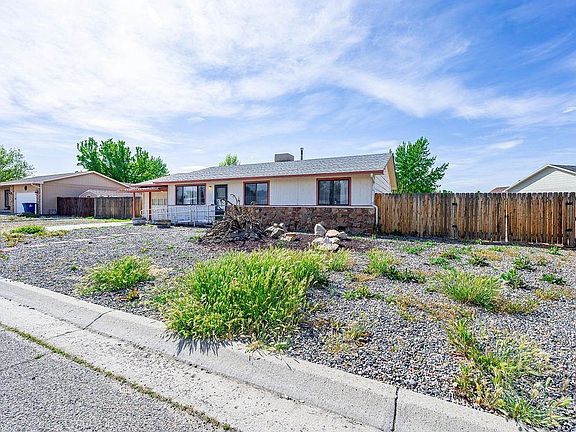 3rd image of 2881 Caboose Ave