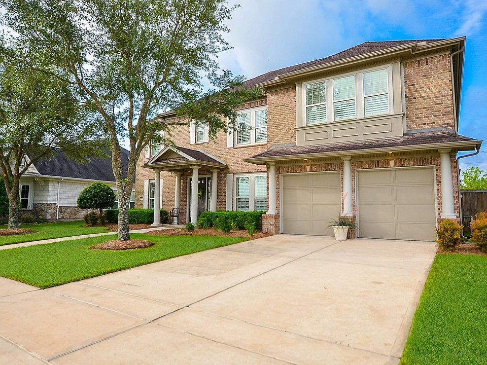 1st image of 26235 Wooded Hollow Ln
