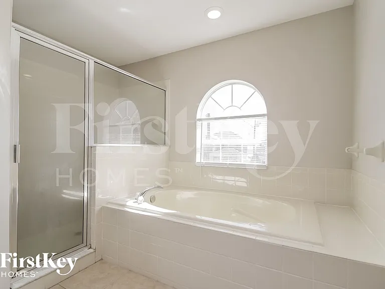 556 Big Sioux Ct — Photo 9