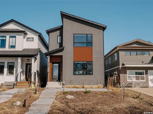 803 2nd STREET E, Saskatoon, SK S7H 1P8