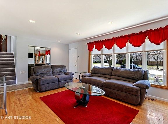 2nd image of 8858 Hickory Dr