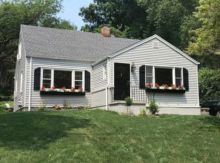 284 South St, Fairfield, CT 06824