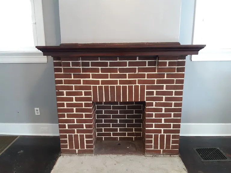 220 Fernwood Ave — Photo 9