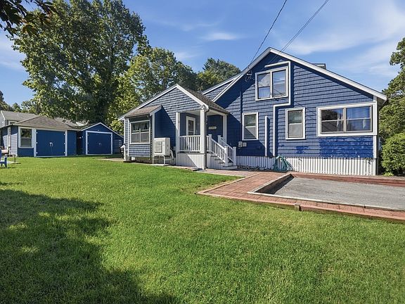 3rd image of 58 Cape Cod Ave