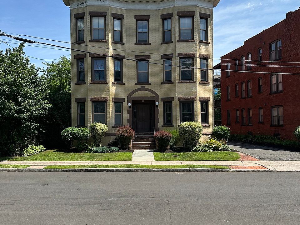 1st image of 36 Essex Street #1C