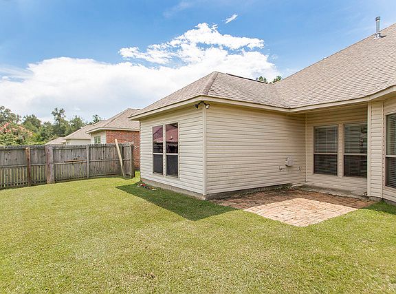 2nd image of 42038A Thompson Dr #A