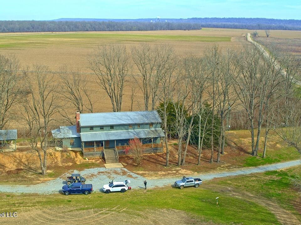 16th image of this home