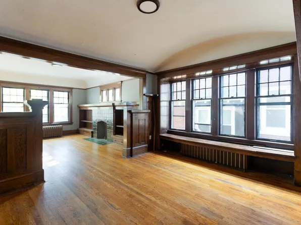 2207 North 48th STREET #2209, Milwaukee, WI 53208