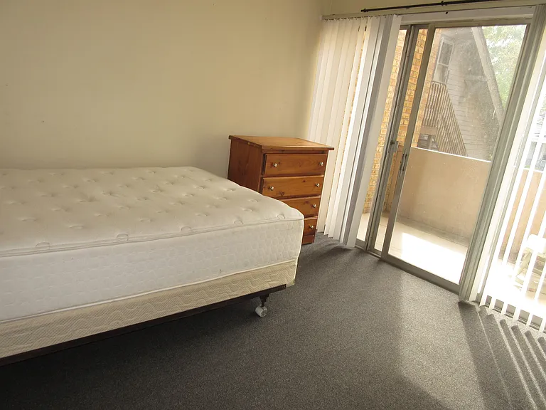 939 Dewey Ave — Photo 7